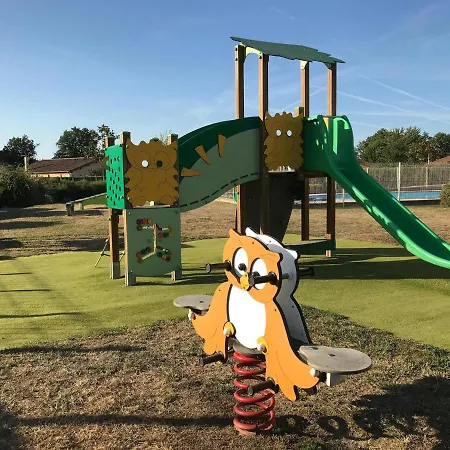 Prázdninový dům In With Golf And Pool Les Forges (Deux-Sevres)