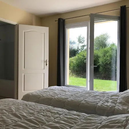 Prázdninový dům In With Golf And Pool Les Forges (Deux-Sevres)