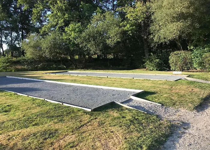 In With Golf And Pool *